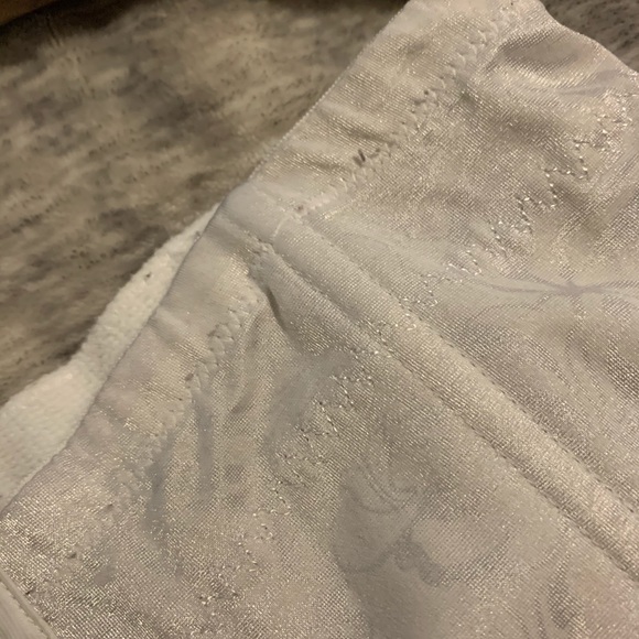 Tummy Tucker - Picture 6 of 7